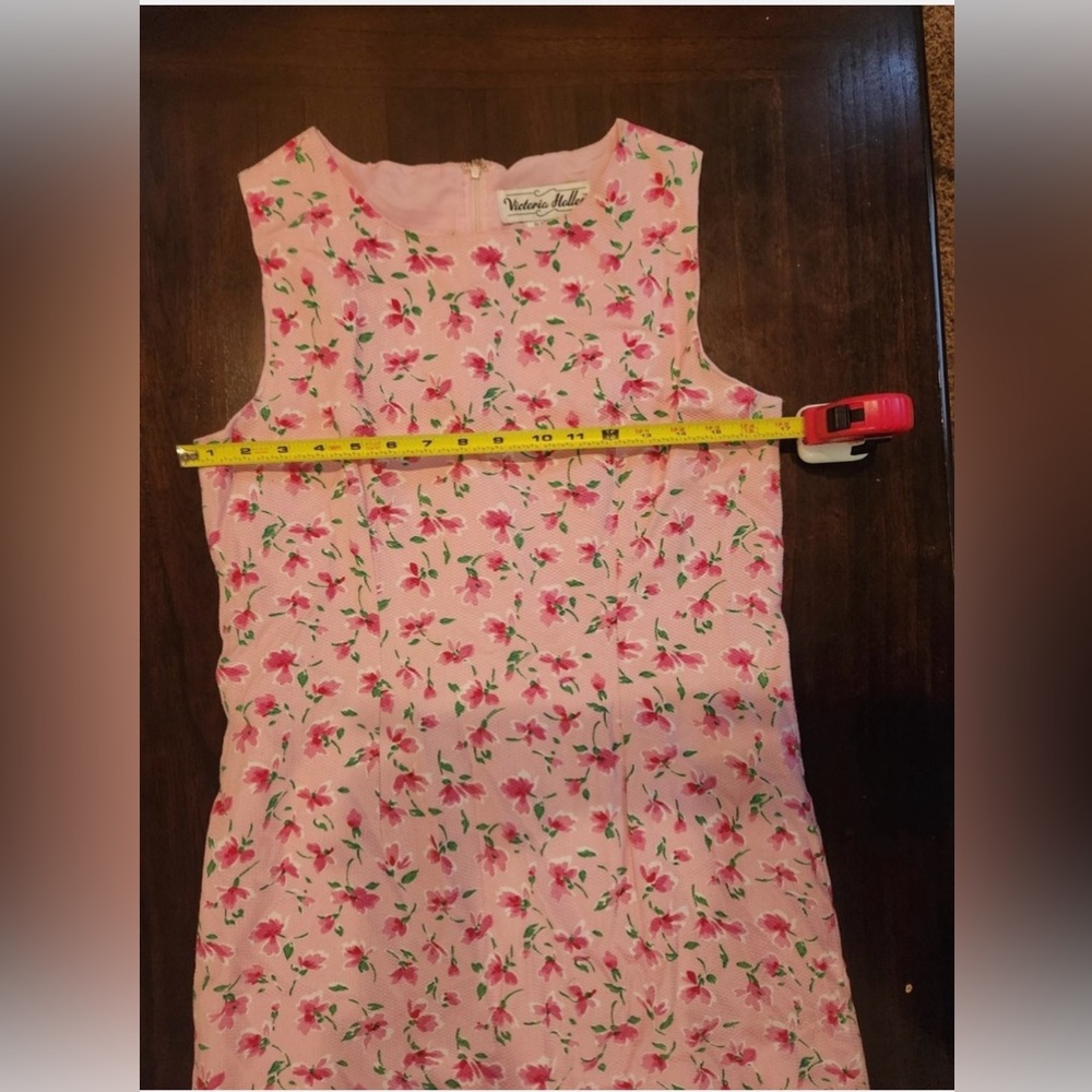 Chic Pink Floral Midi Dress - Picture 6 of 7